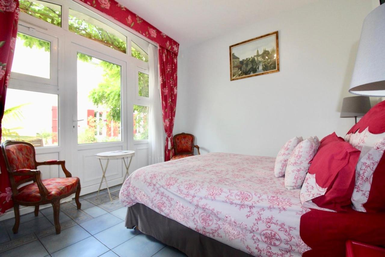 Aggarthi Bed&Breakfast Bayeux Bagian luar foto