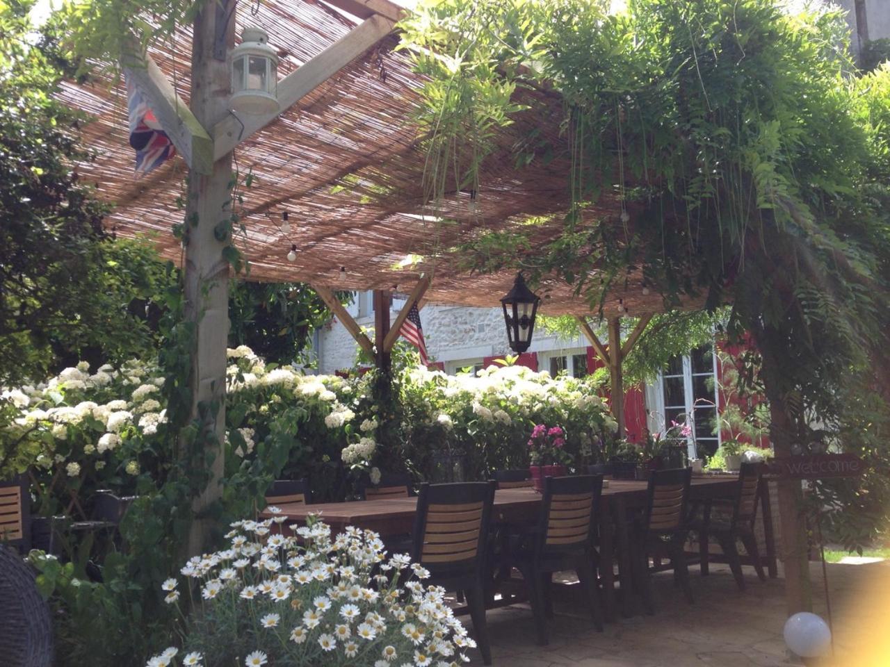 Aggarthi Bed&Breakfast Bayeux Bagian luar foto