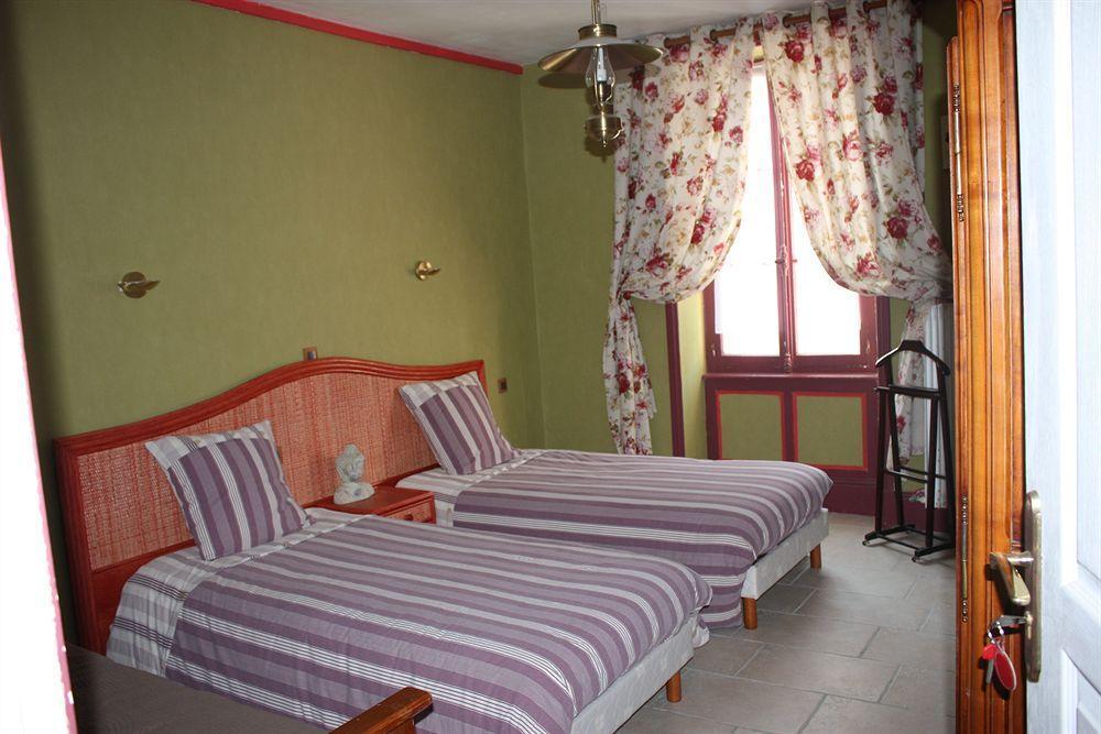 Aggarthi Bed&Breakfast Bayeux Bagian luar foto