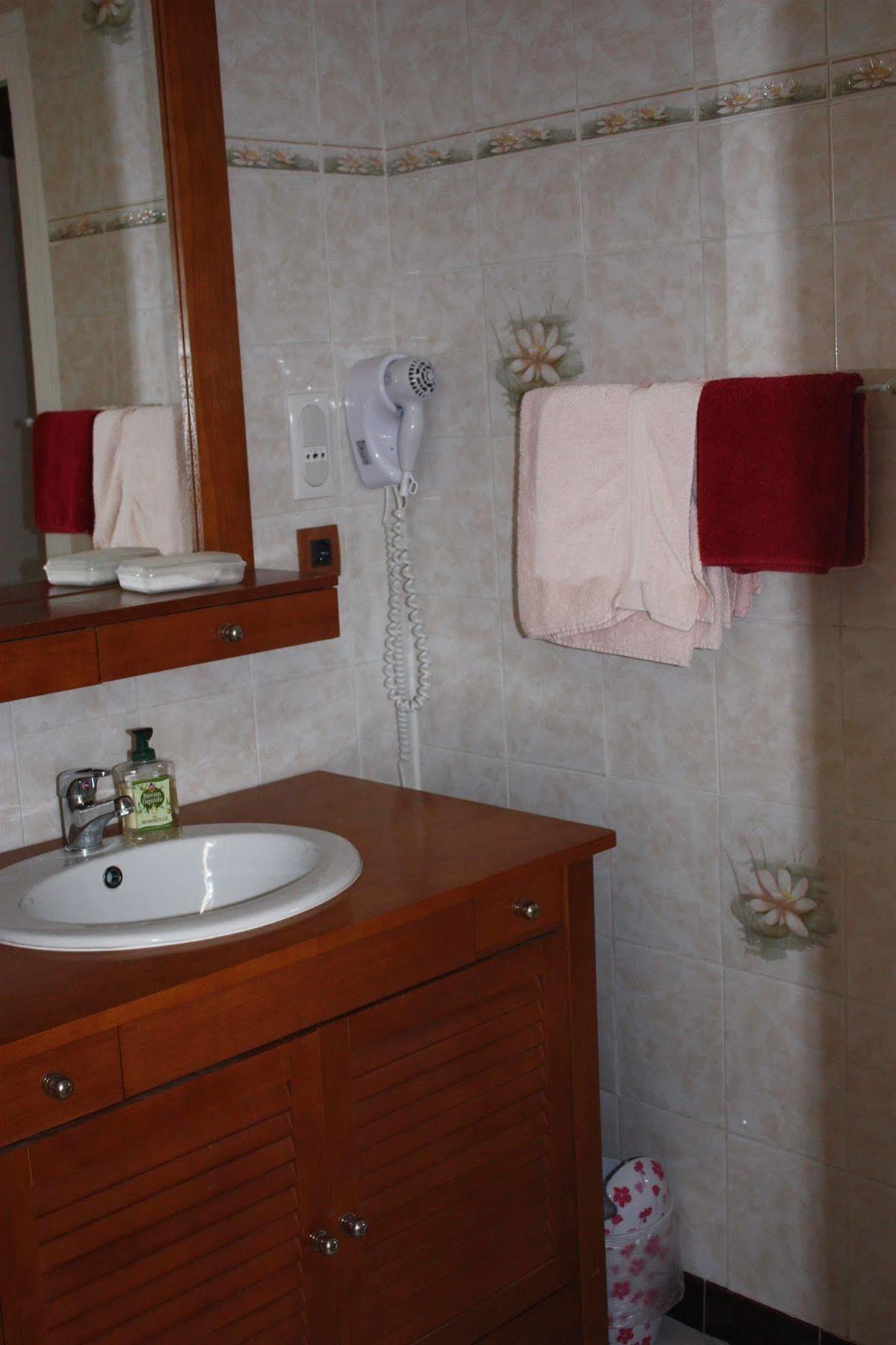 Aggarthi Bed&Breakfast Bayeux Bagian luar foto
